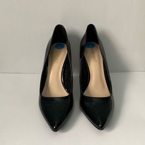Brand new Nine West patent leather pumps. Black size 7.5